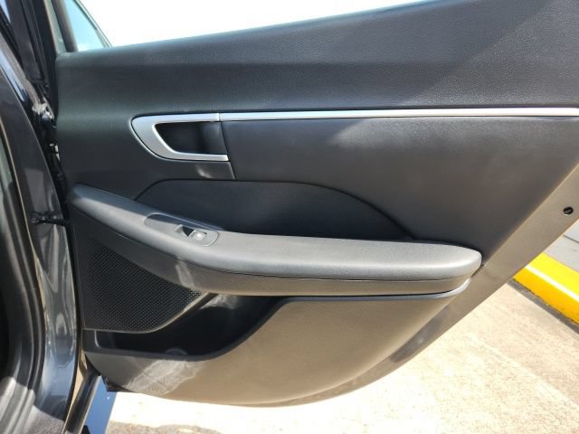 Used 2025 Hyundai Sonata SEL FWD image 17
