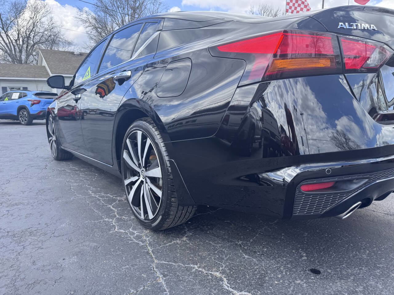 Used 2020 Nissan Altima 2.0 Platinum image 16