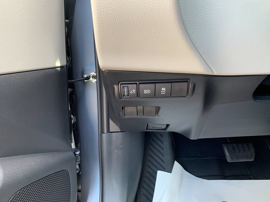 New 2026 Toyota Corolla Cross L FWD image 29