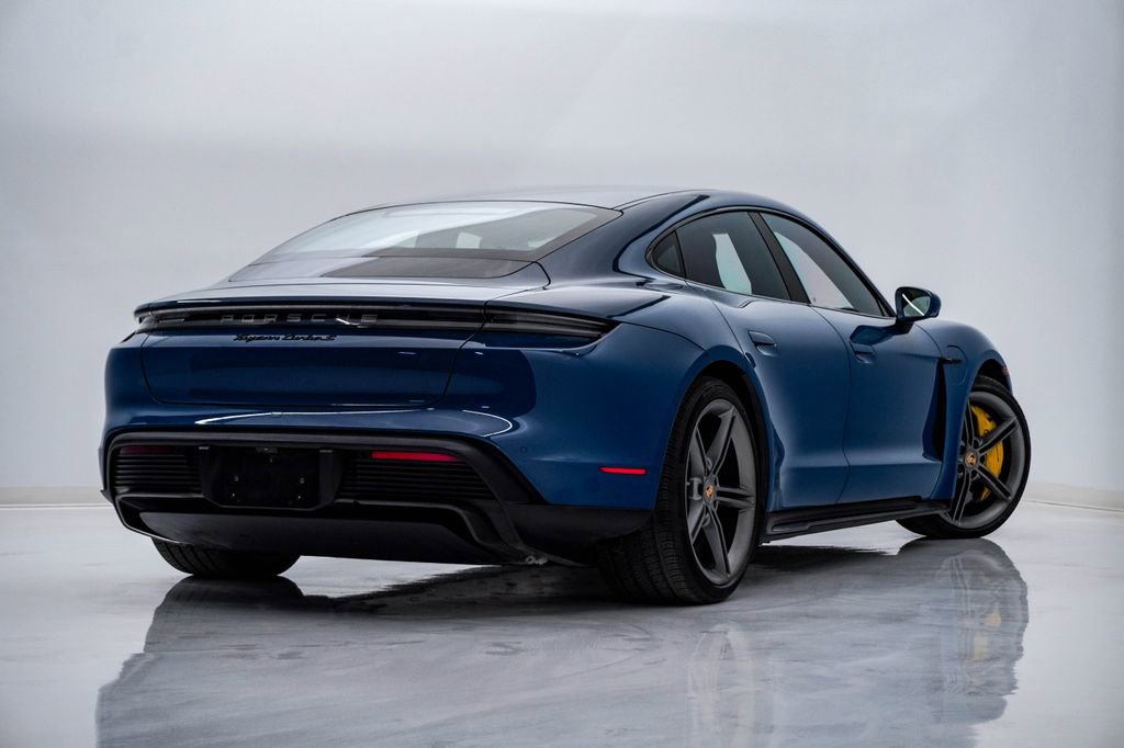 Certified 2021 Porsche Taycan Turbo S image 11
