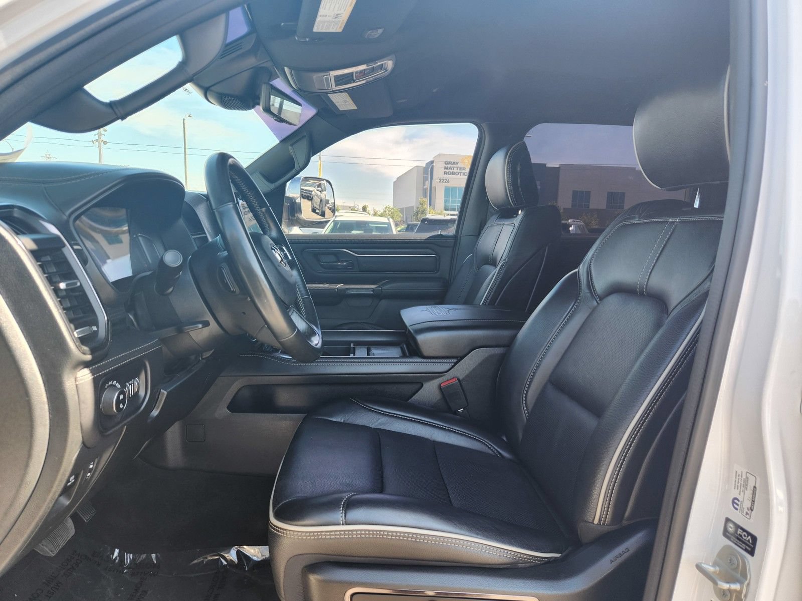 Used 2023 RAM 1500 Limited AWD/4WD image 11