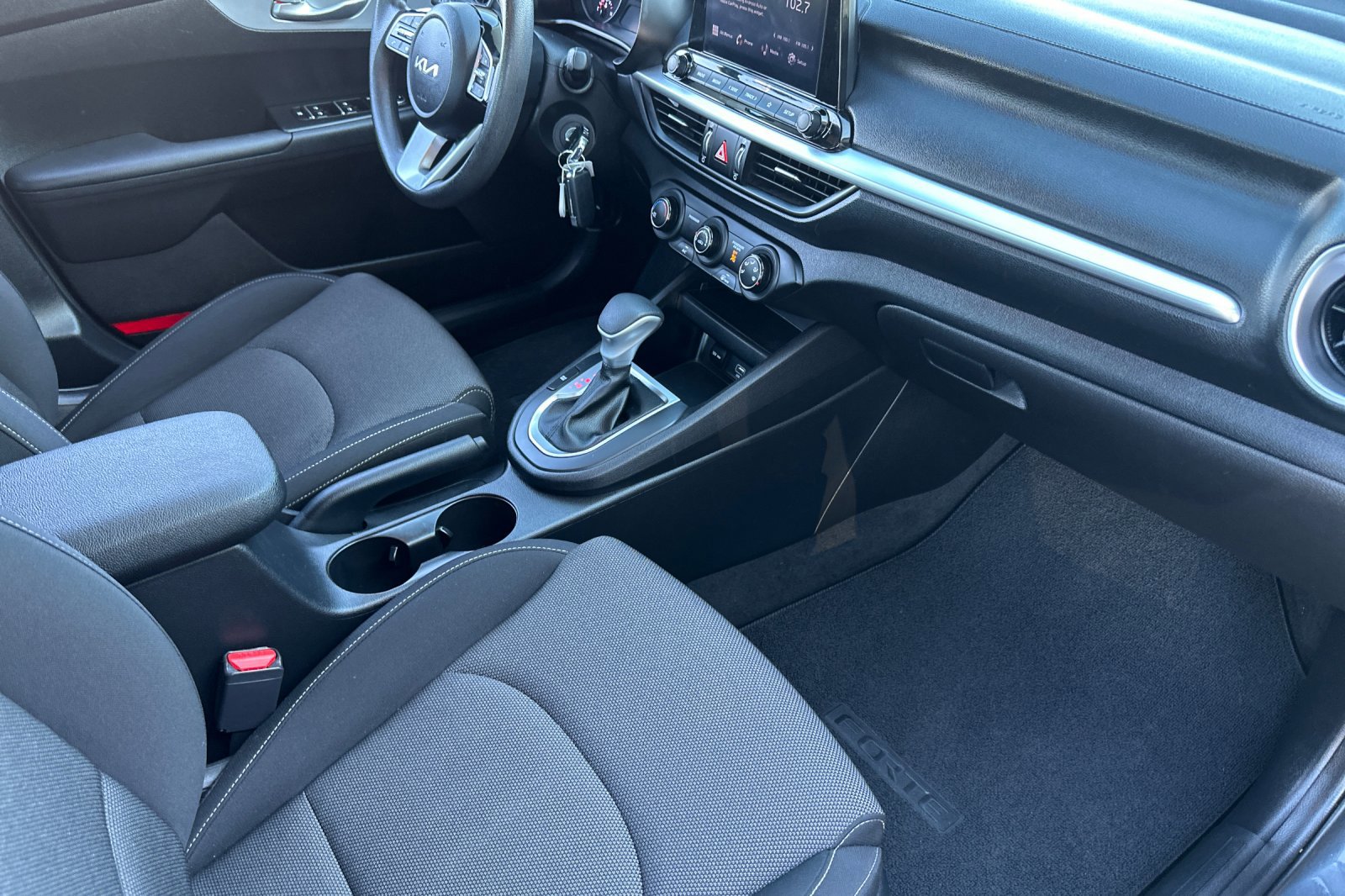 Used 2023 Kia Forte LXS w/ LXS Technology Package image 16
