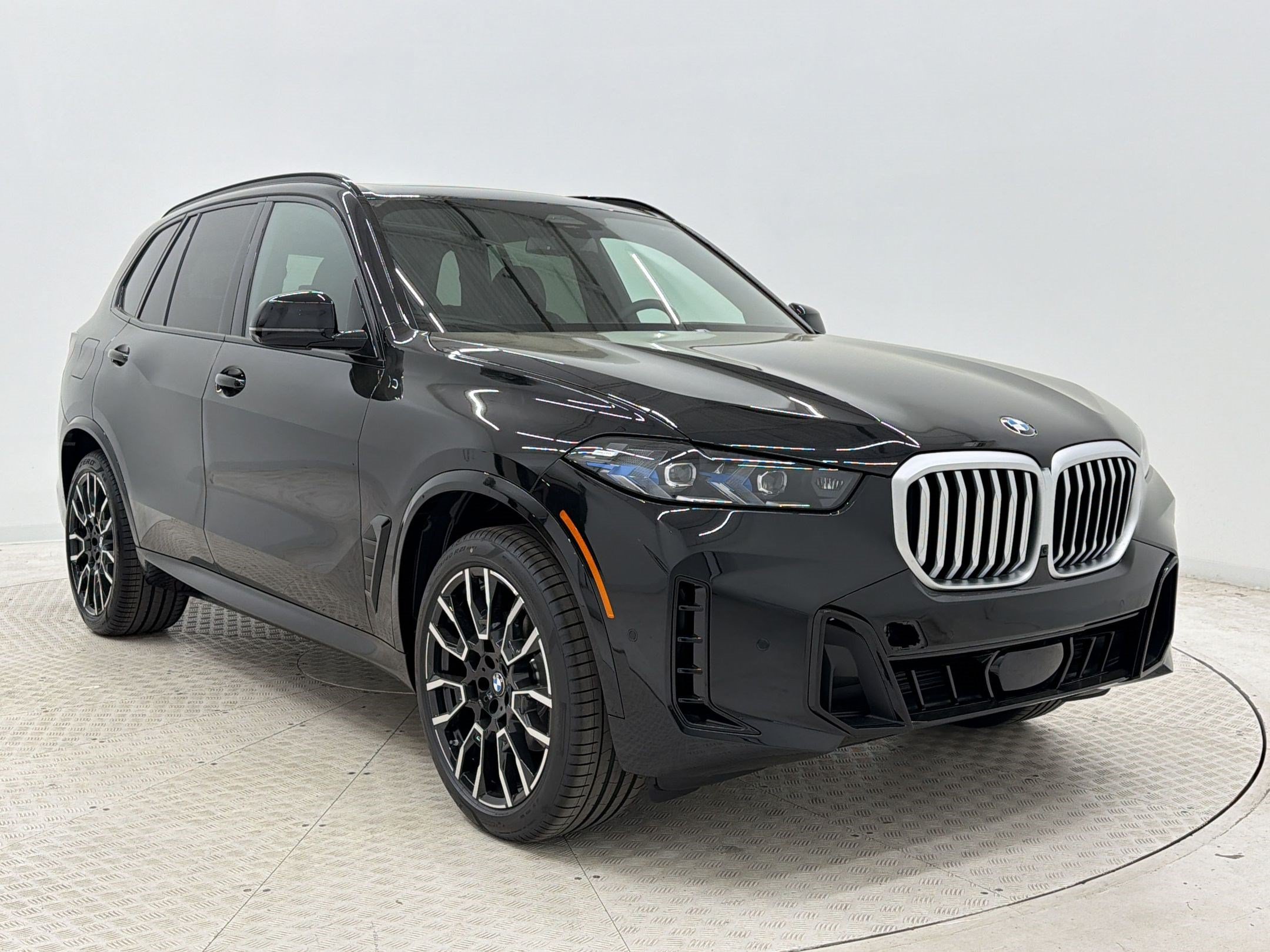 New 2026 BMW X5 xDrive40i w/ M Sport Package AWD/4WD image 7