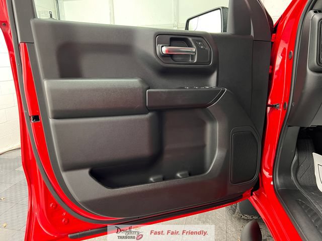 New 2026 Chevrolet Silverado 1500 Custom w/ Turbomax Blackout Package AWD/4WD image 28