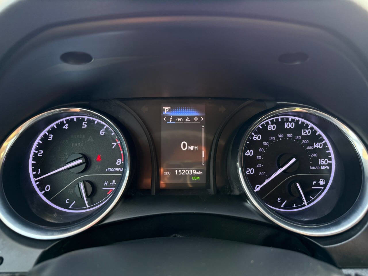 Used 2020 Toyota Camry LE image 29
