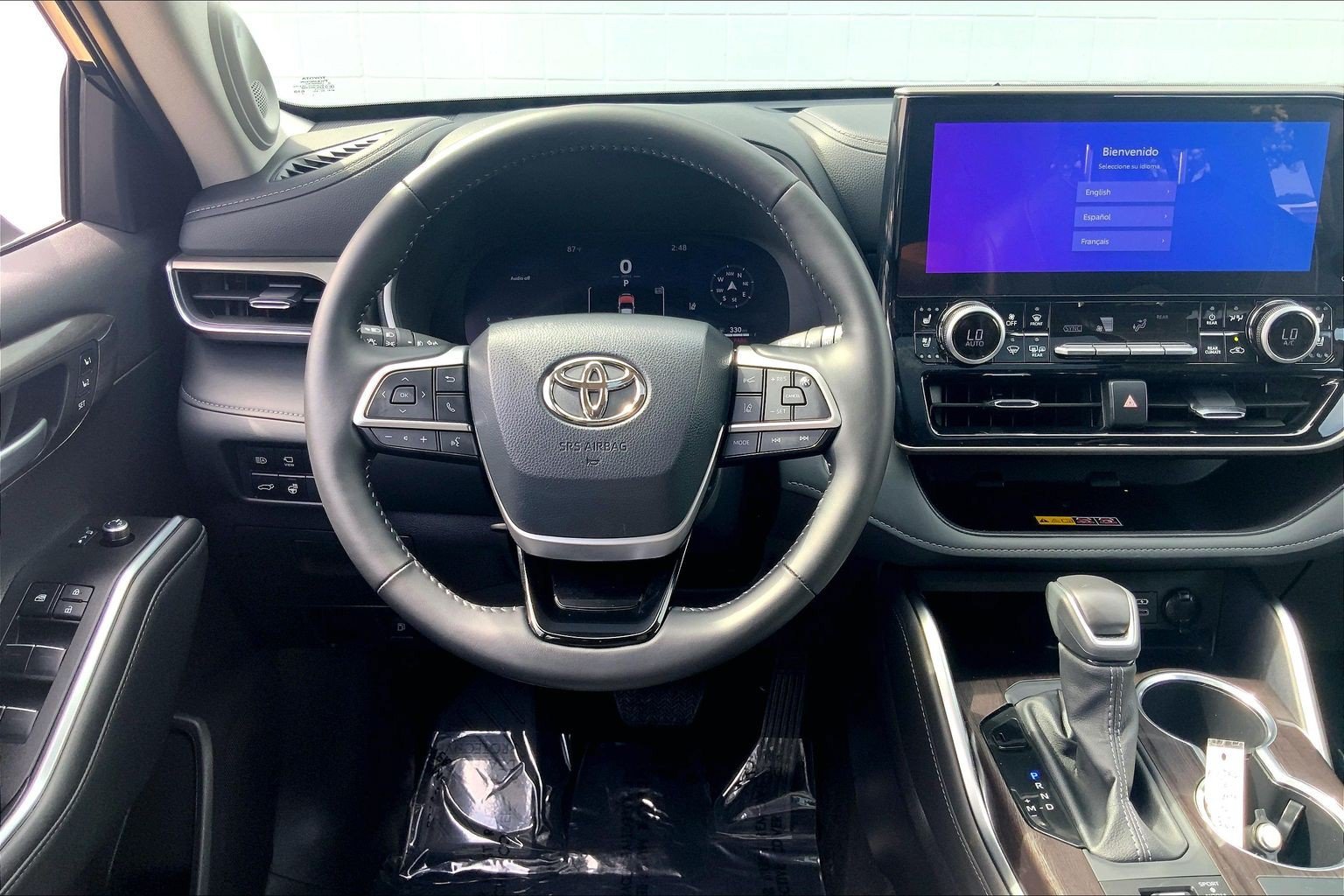 Used 2026 Toyota Highlander Limited AWD/4WD image 6