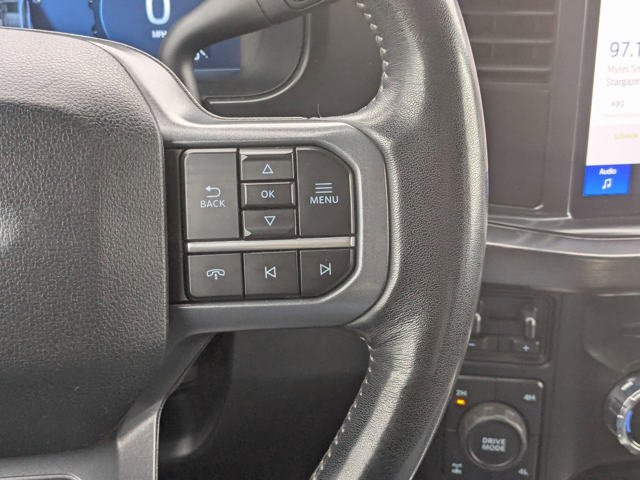 Used 2024 Ford F350 Lariat AWD/4WD image 20