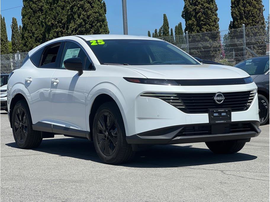 Used 2025 Nissan Murano SV FWD image 3