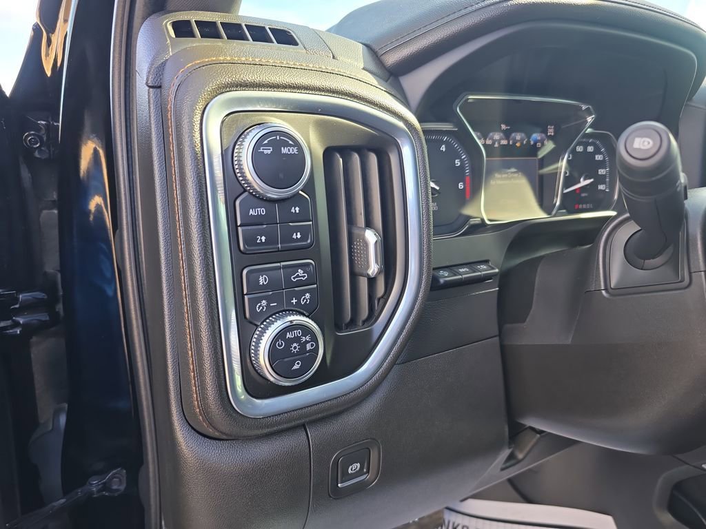 Used 2022 GMC Sierra 1500 AT4 w/ AT4 Premium Package image 16