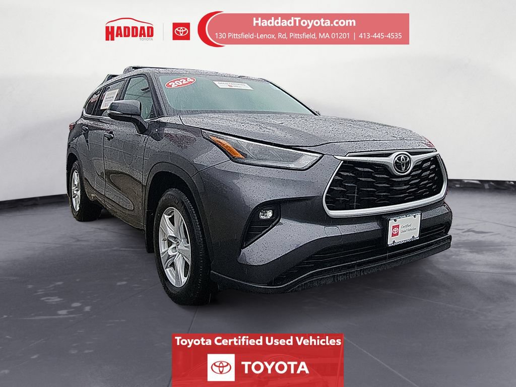Certified 2024 Toyota Highlander LE AWD/4WD image 8