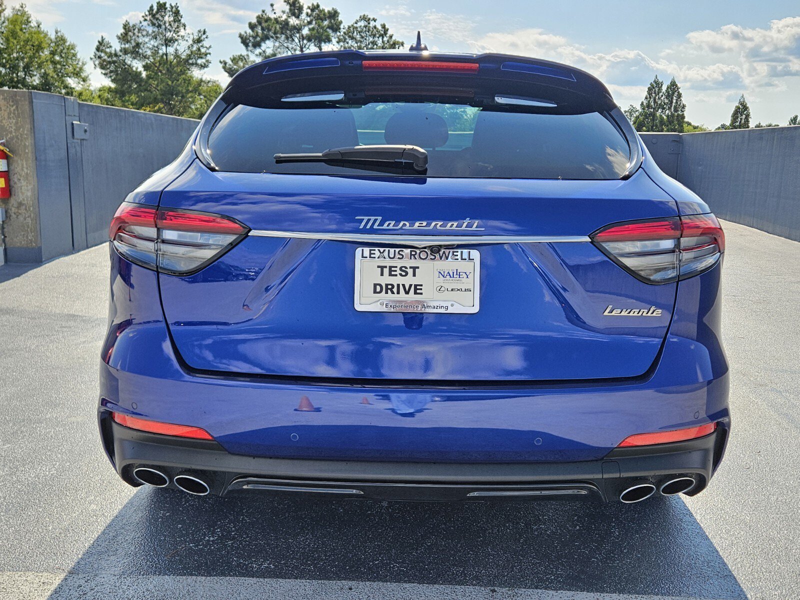 Used 2024 Maserati Levante Modena Ultima AWD/4WD image 4