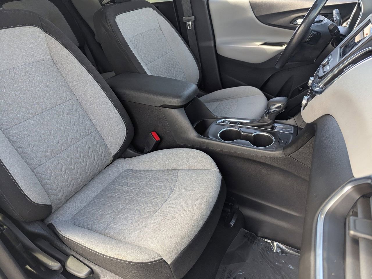 Used 2022 Chevrolet Equinox LT w/ Driver Convenience Package FWD image 8