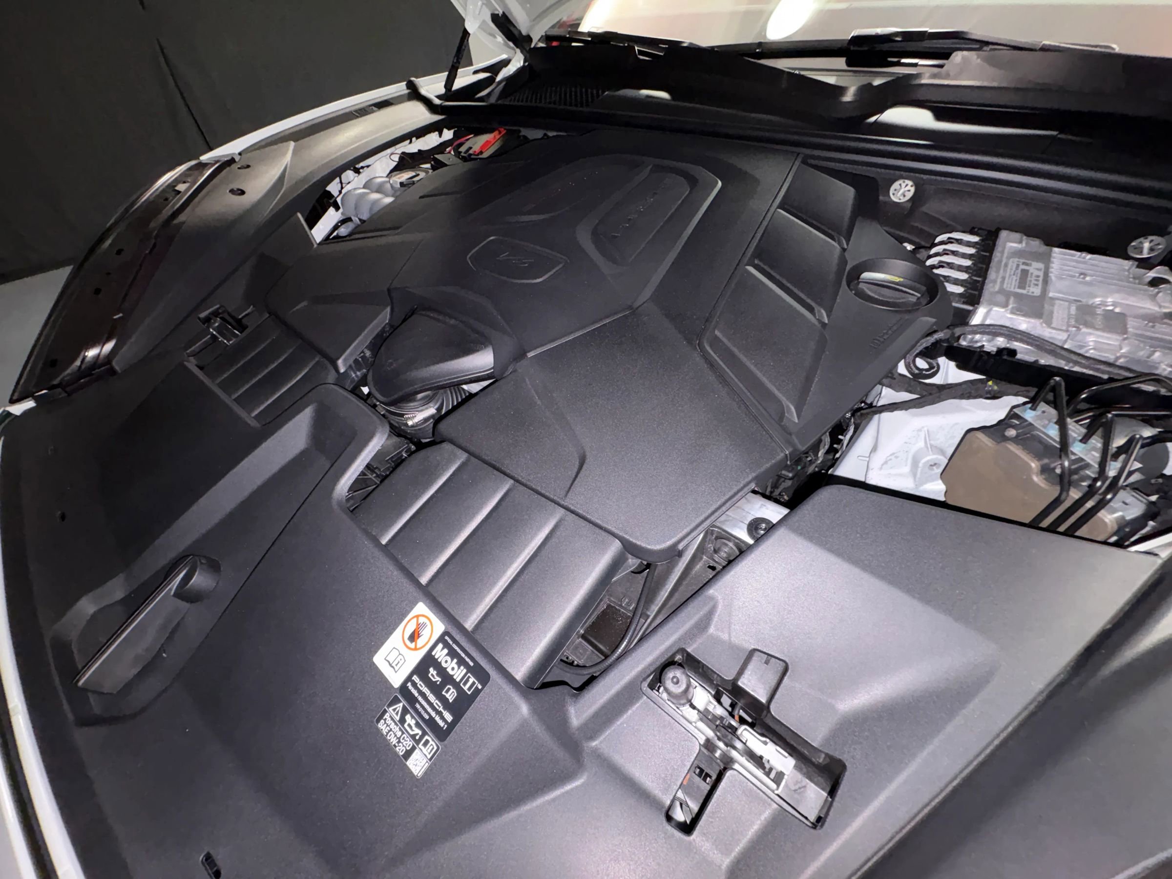 Used 2026 Porsche Cayenne image 28