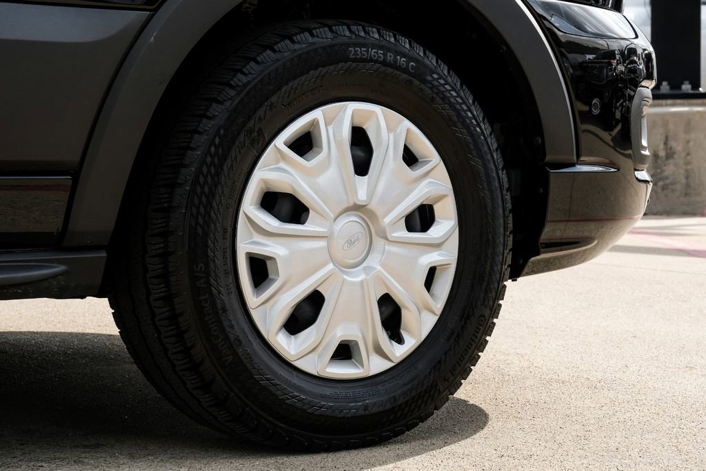 Used 2023 Ford Transit 350 XLT image 56