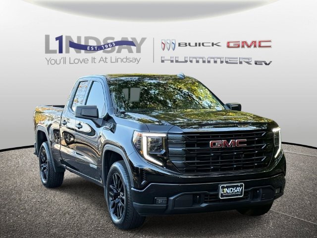 Used 2025 GMC Sierra 1500 Elevation w/ Preferred Package AWD/4WD image 1