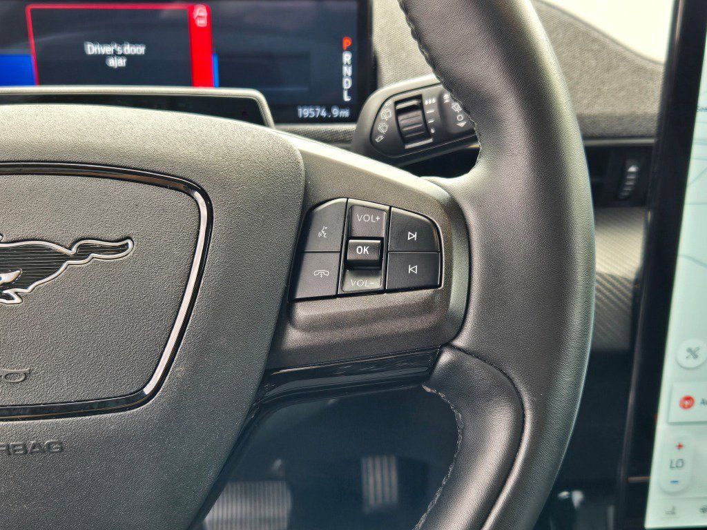 Used 2022 Ford Mustang Mach-E Premium image 32