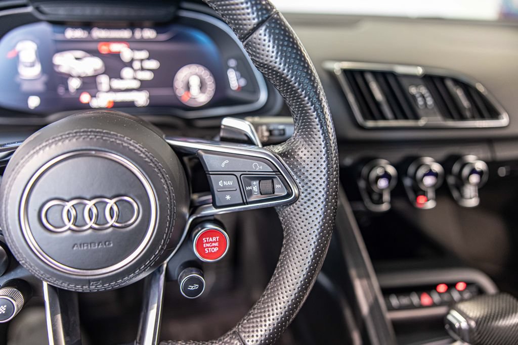 Used 2020 Audi R8 V10 AWD/4WD image 25