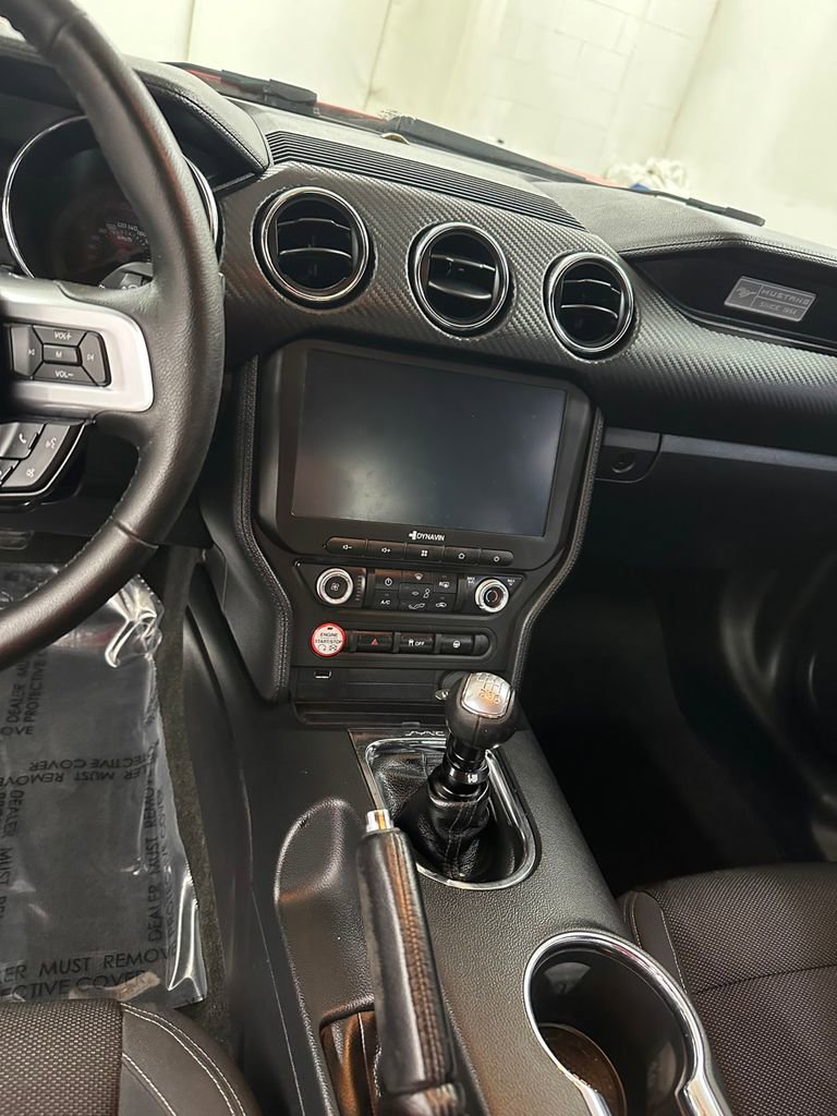 Used 2015 Ford Mustang Coupe RWD image 16