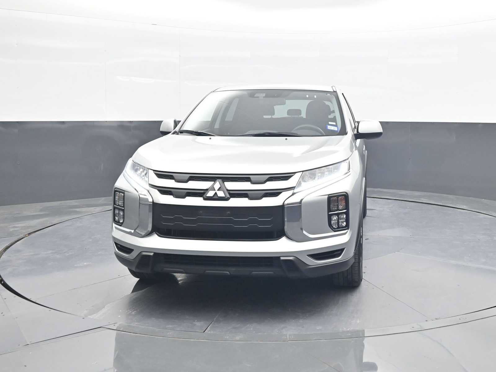 Used 2025 Mitsubishi Outlander Sport ES AWD/4WD image 3