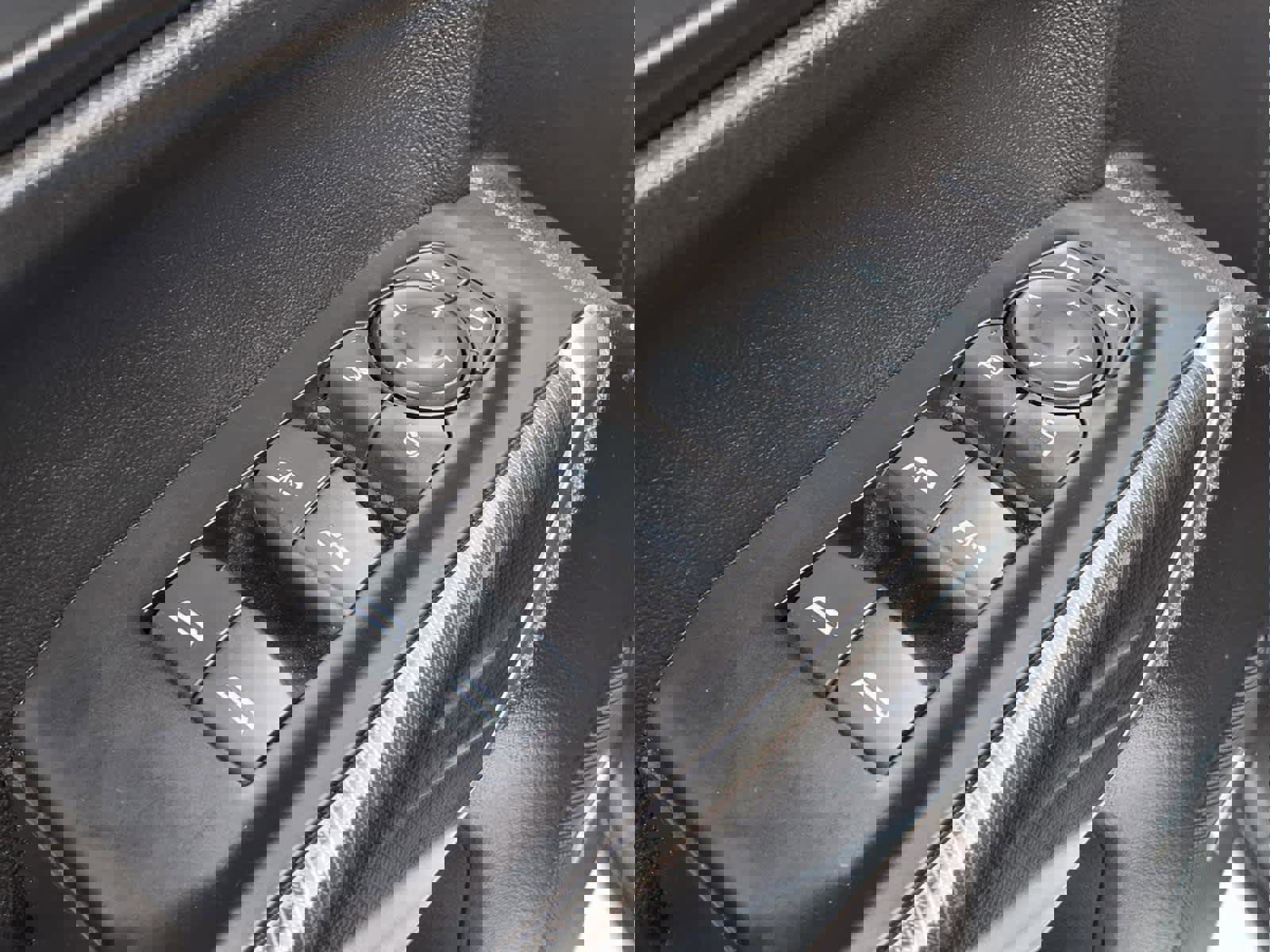 Used 2021 GMC Sierra 1500 AT4 w/ AT4 Value Package image 13