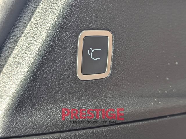 New 2026 Chrysler Pacifica Pinnacle w/ Trailer Tow Group image 7