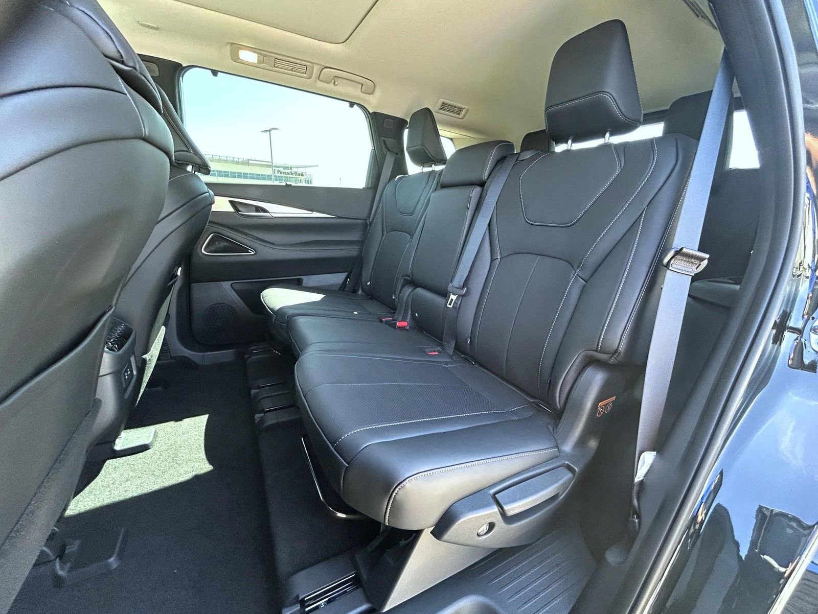 New 2026 INFINITI QX60 Luxe w/ Cargo Package image 11