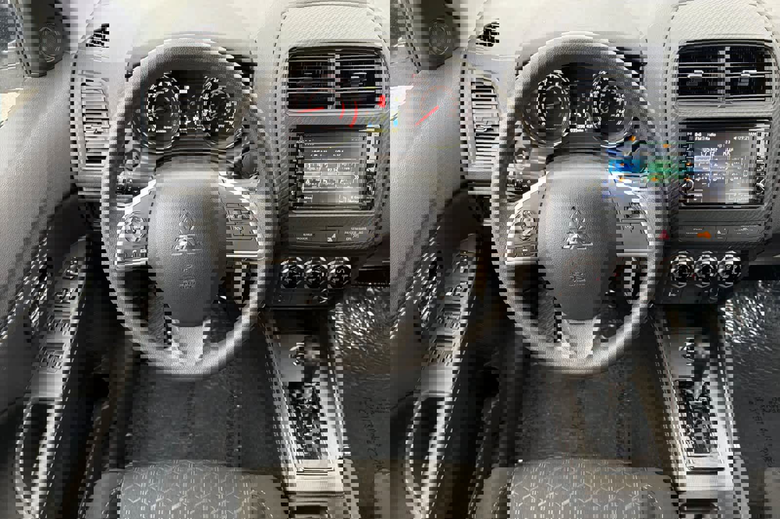 Used 2024 Mitsubishi Outlander Sport ES image 16