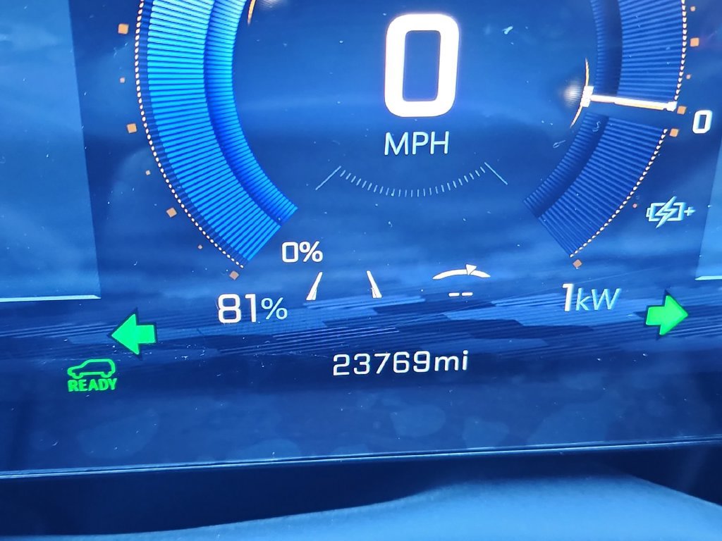 Used 2024 Chevrolet Equinox EV RS FWD image 15