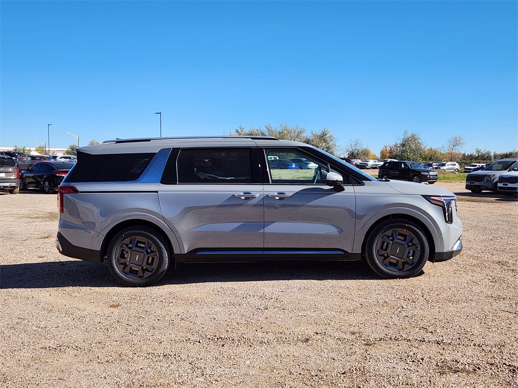 New 2026 Kia Carnival SX image 2