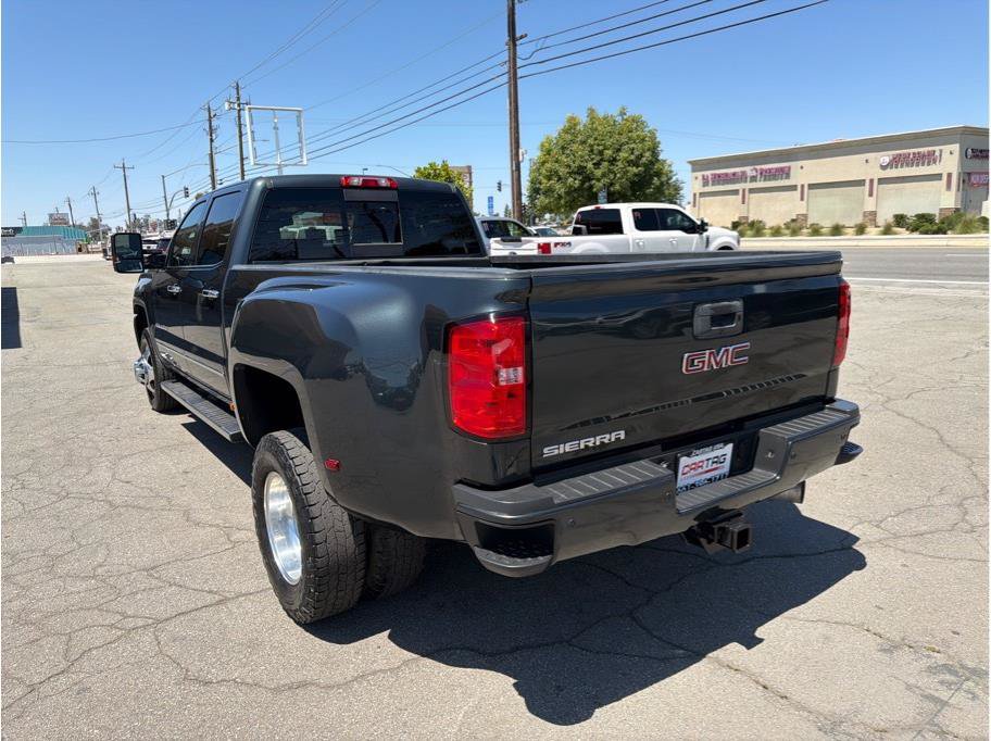 Used 2018 GMC Sierra 3500 Denali w/ Duramax Plus Package AWD/4WD image 16