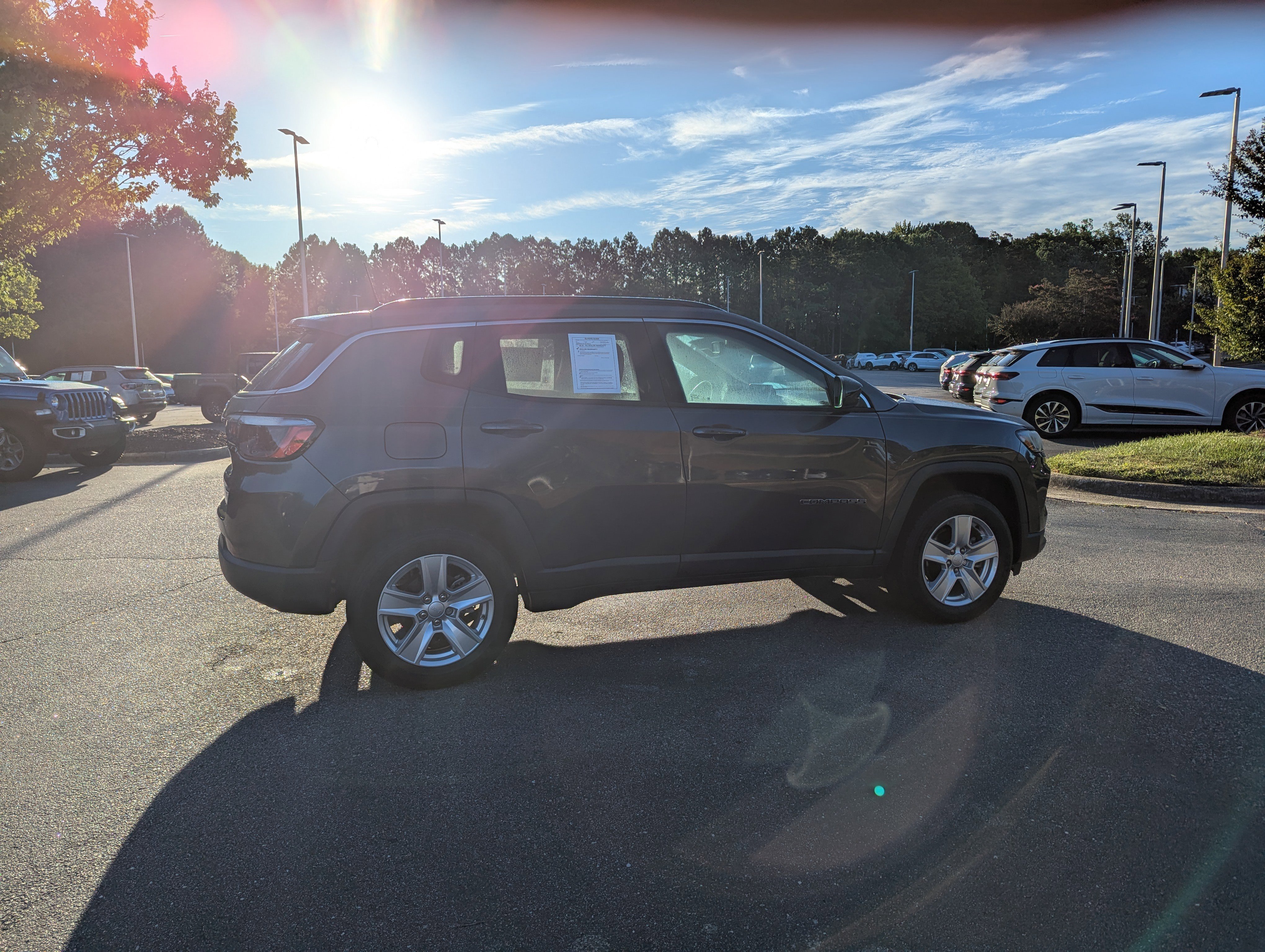 Used 2022 Jeep Compass Latitude w/ Convenience Group image 4