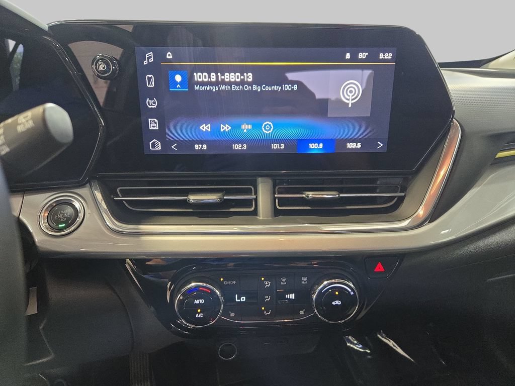 Used 2024 Chevrolet Trax LT w/ Driver Confidence Package FWD image 23