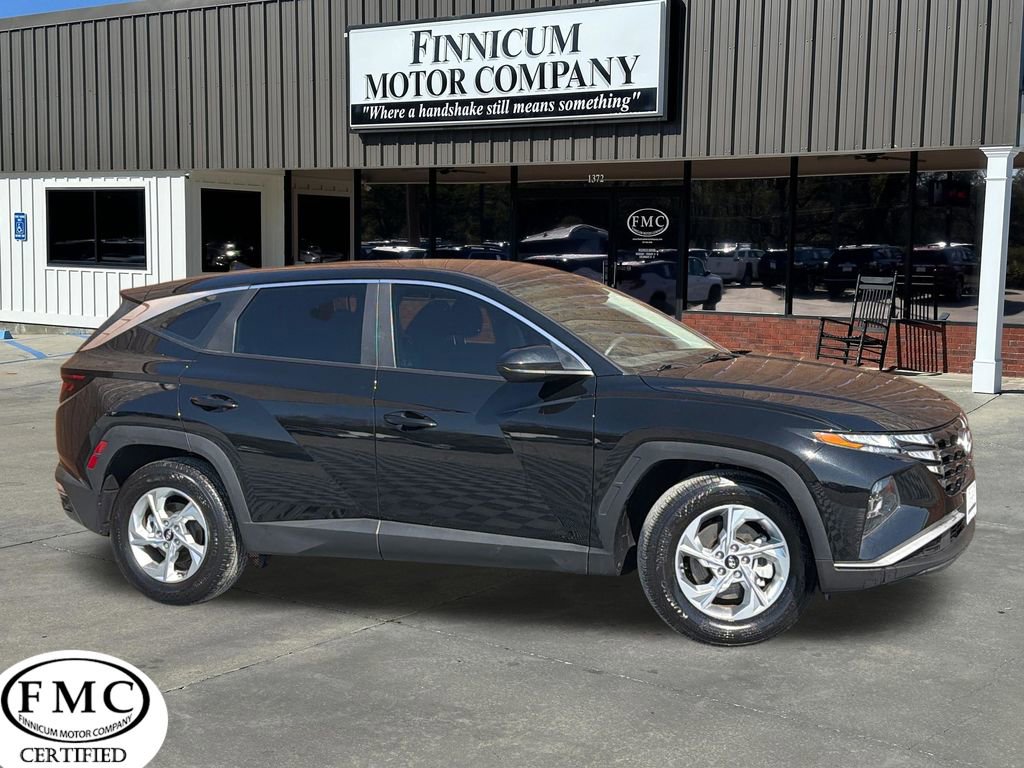Used 2024 Hyundai Tucson SE image 1