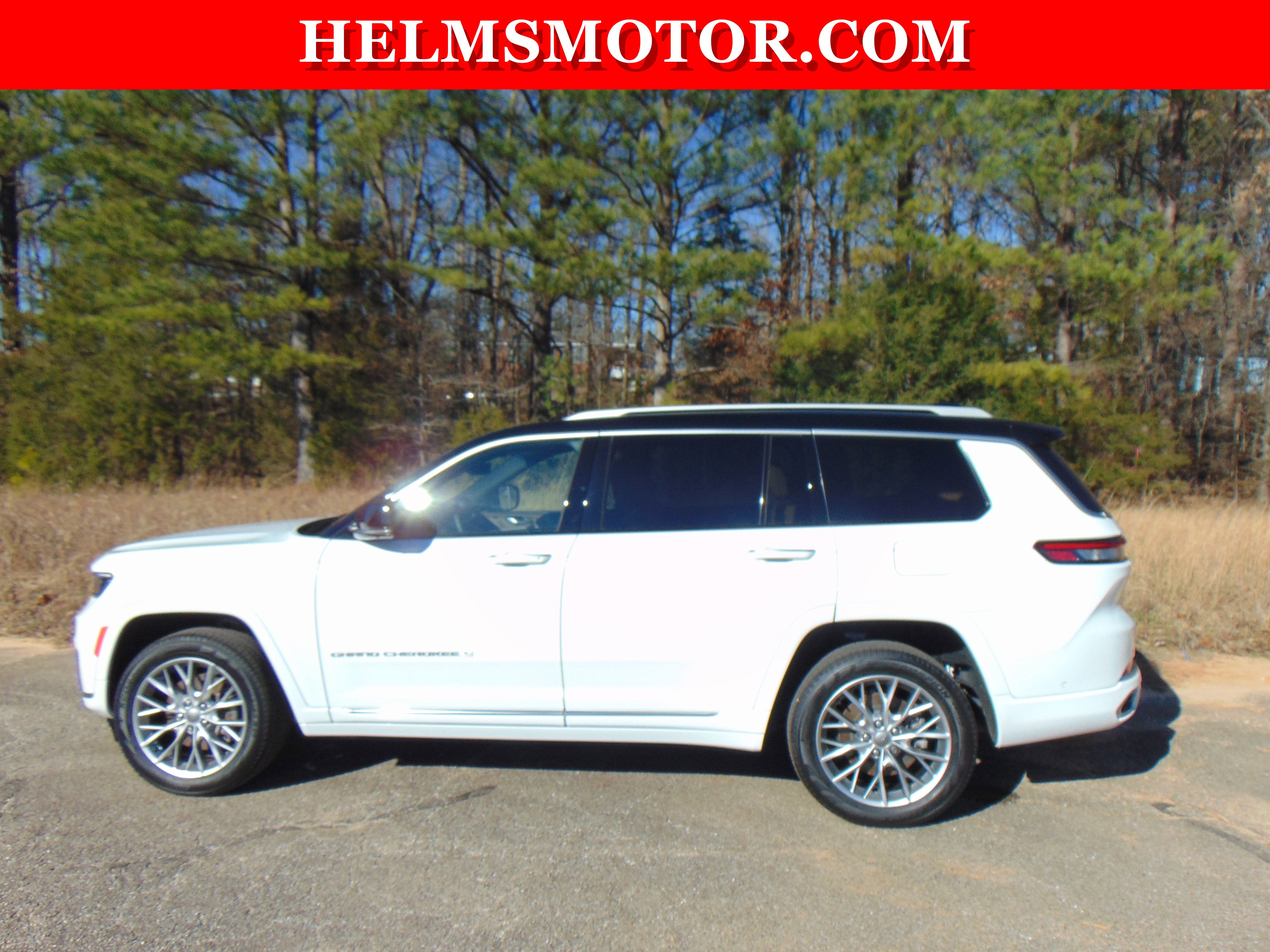 Certified 2023 Jeep Grand Cherokee L Summit w/ Luxury Tech Group V image 4