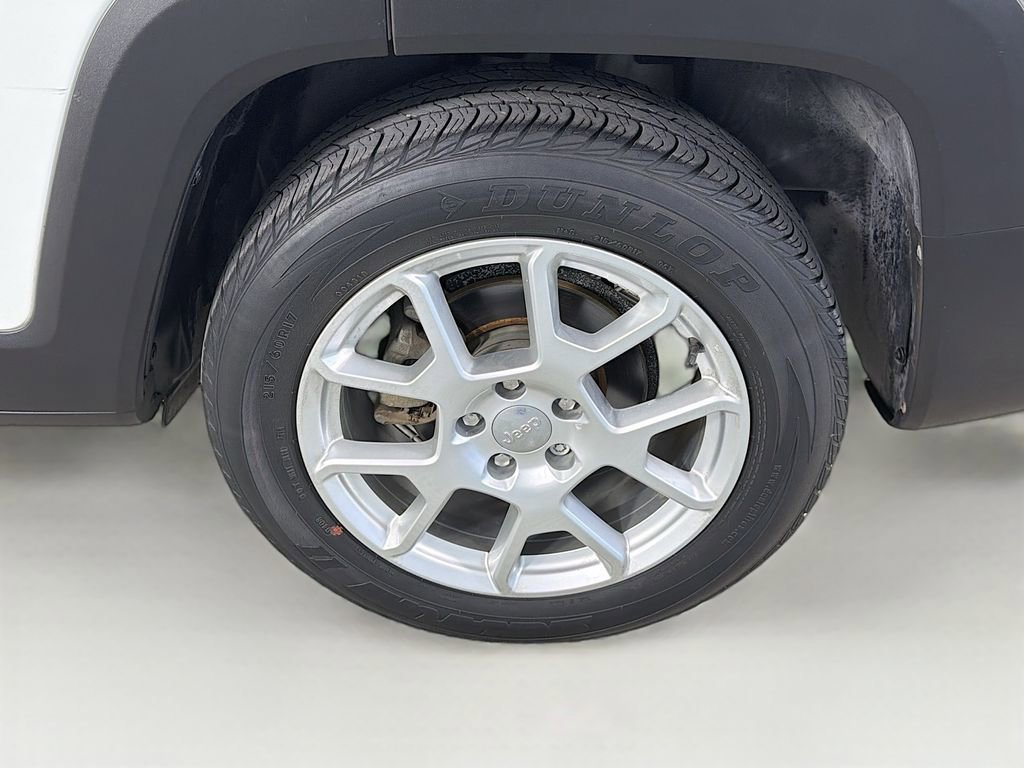 Used 2019 Jeep Renegade Latitude image 30