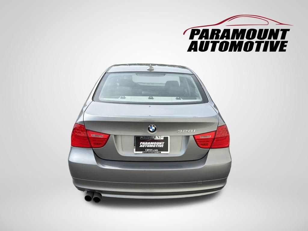 Used 2011 BMW 328i xDrive Sedan AWD/4WD image 8