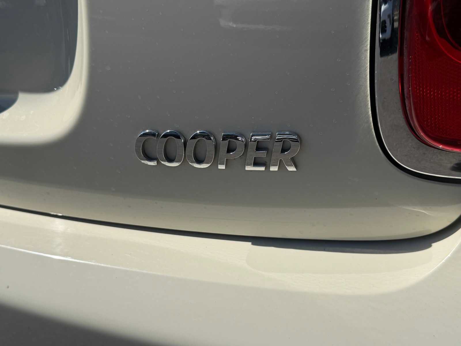 Used 2018 MINI Cooper 4-Door Hardtop FWD image 31