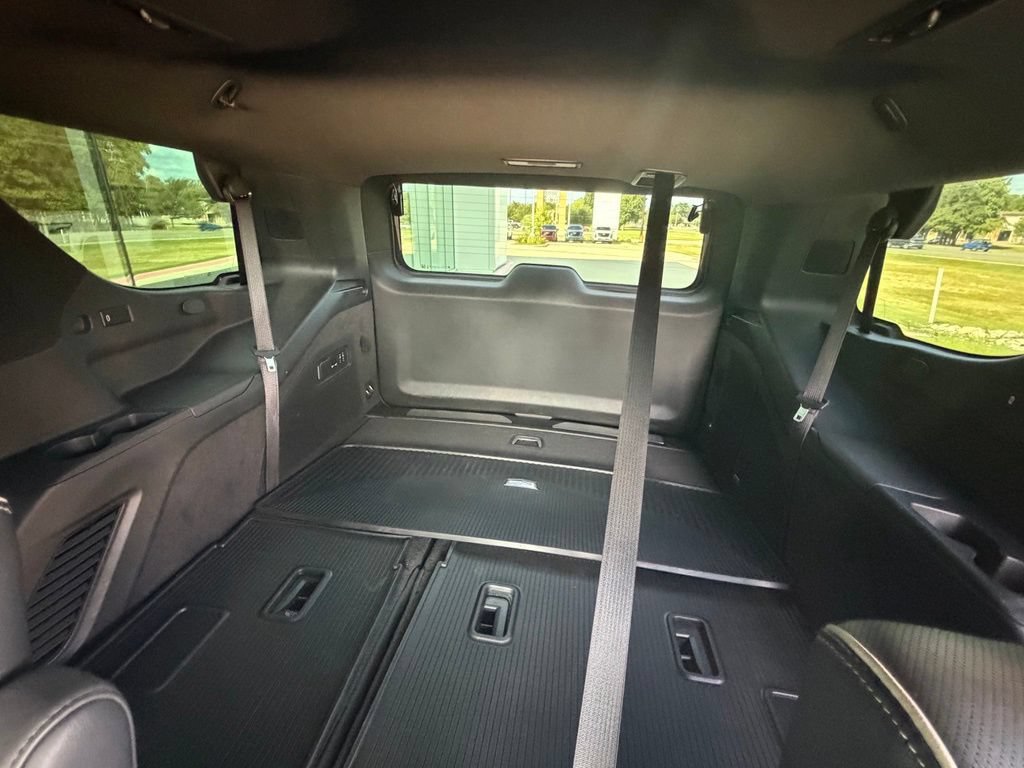 Used 2023 Cadillac Escalade Premium Luxury w/ LPO, Floor Liner Package RWD image 19