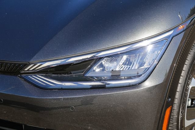 Used 2024 Kia EV6 Wind w/ Wind Technology Package RWD image 8