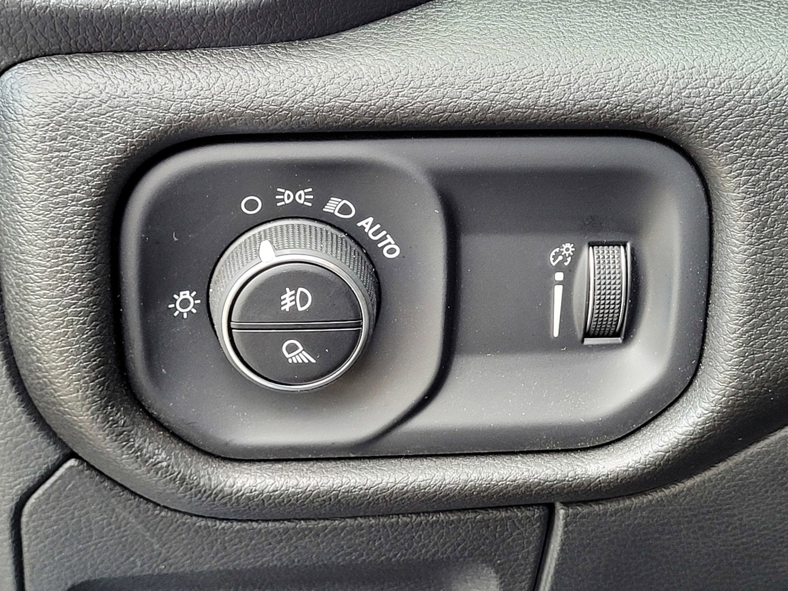 Used 2025 RAM 1500 Big Horn image 8