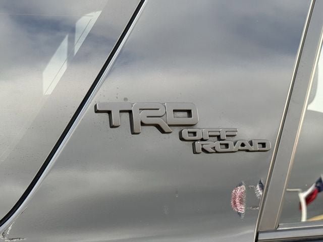 Used 2023 Toyota 4Runner TRD Off-Road Premium w/ Moonroof Package AWD/4WD image 8