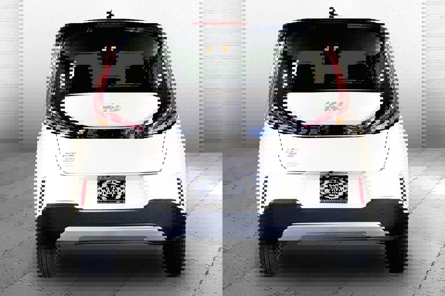 Certified 2025 Kia Soul LX image 3