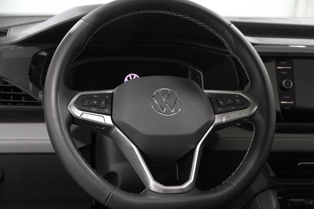 Used 2023 Volkswagen Taos SEL image 7
