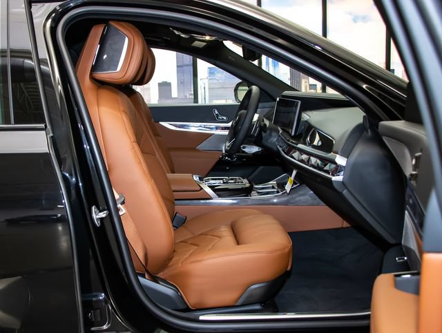 New 2026 BMW 760i xDrive AWD/4WD image 22