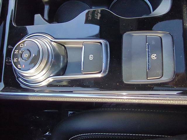 Used 2020 Ford Edge ST w/ Cold Weather Package image 14