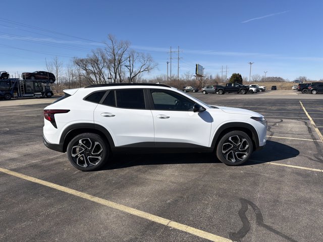 New 2026 Chevrolet Trax RS image 4