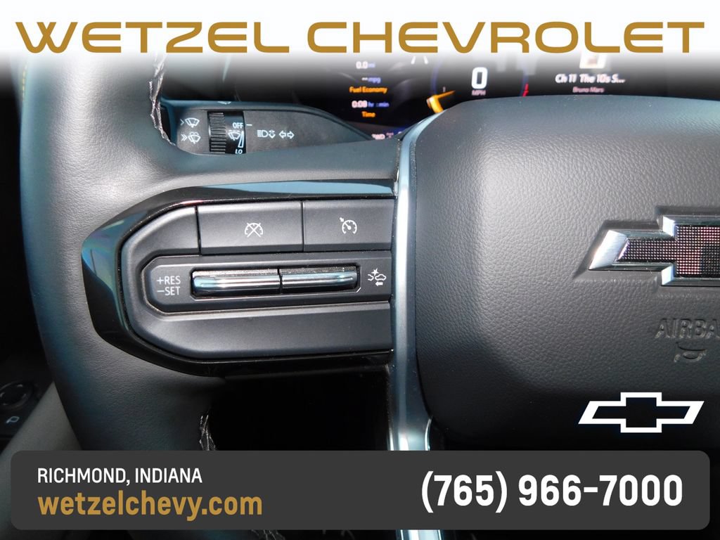 Used 2025 Chevrolet Colorado ZR2 w/ Technology Package AWD/4WD image 29