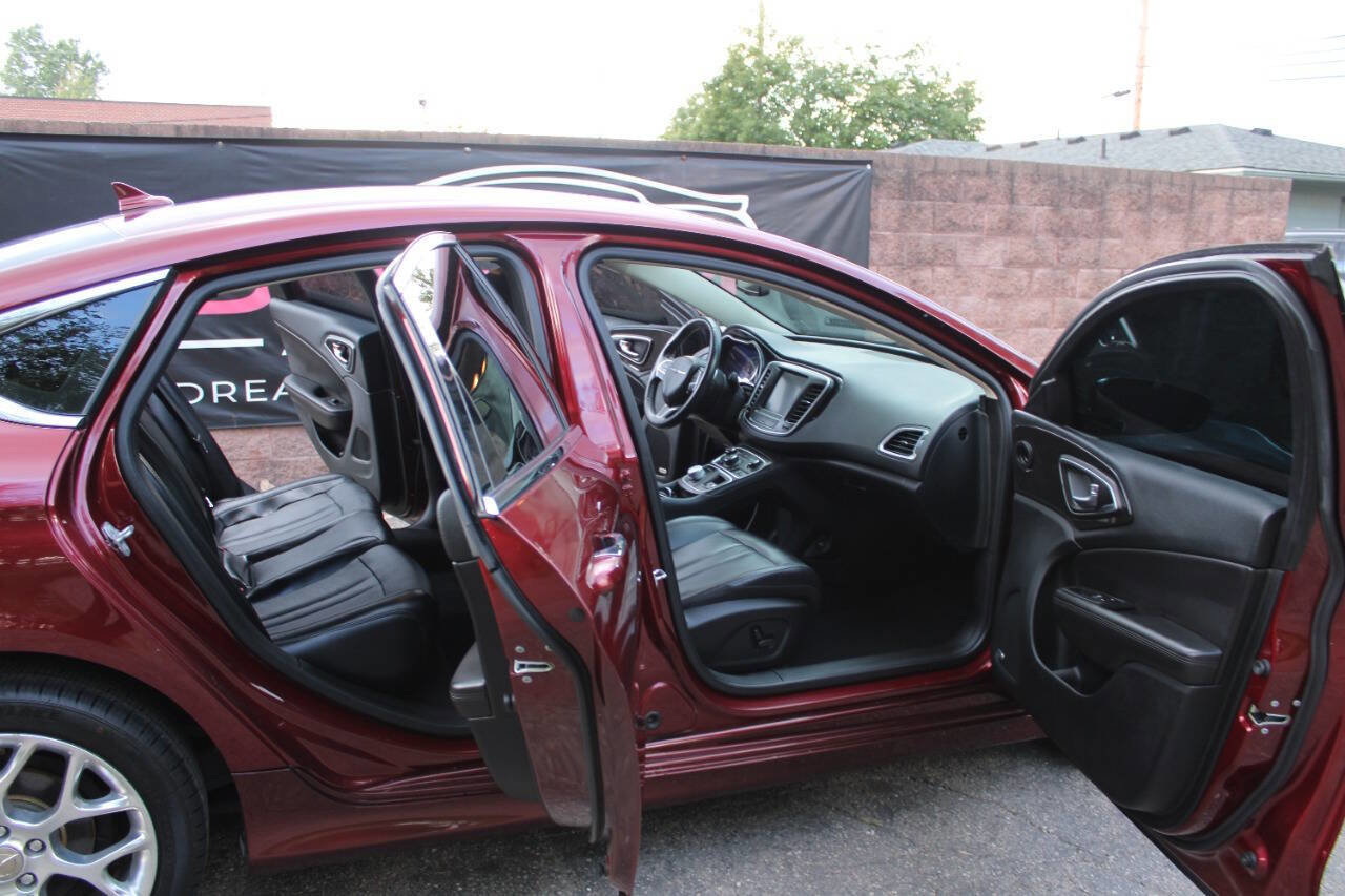 Used 2015 Chrysler 200 C w/ Navigation & Sound Group I image 15