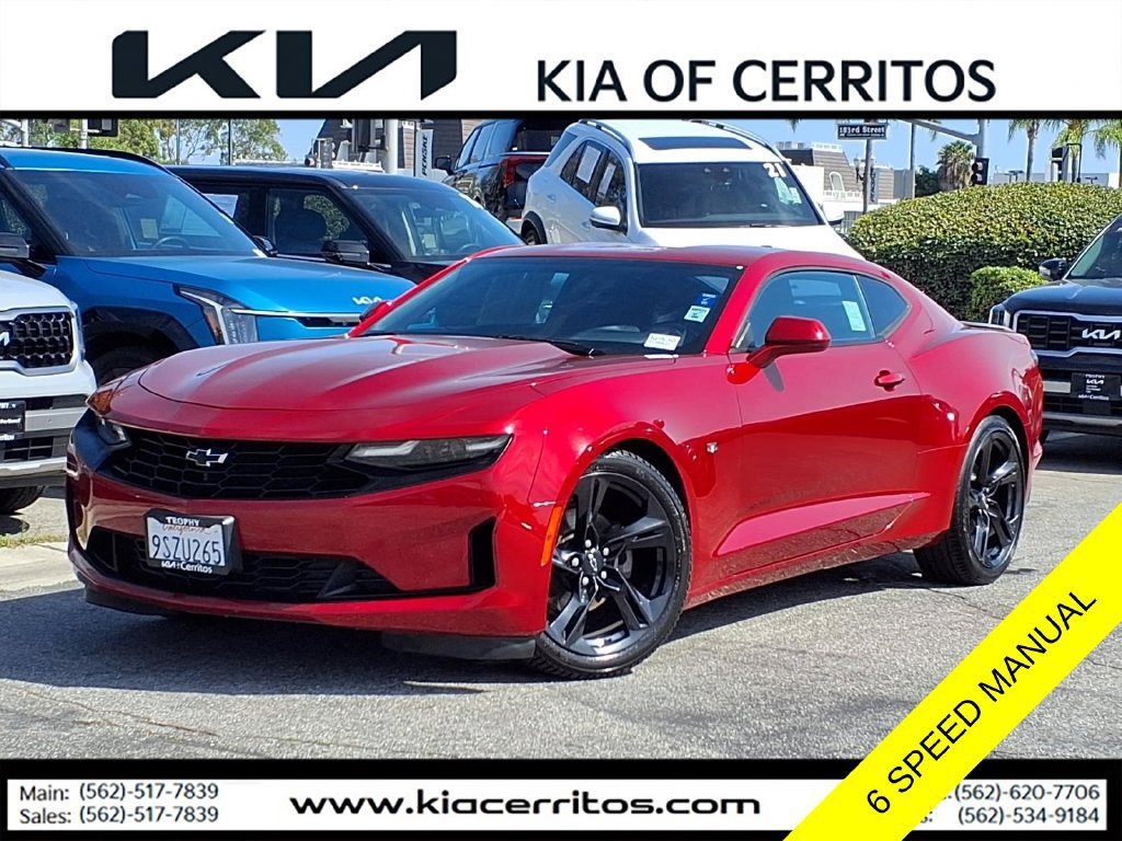 Used 2020 Chevrolet Camaro LT w/ Technology Package RWD image 1