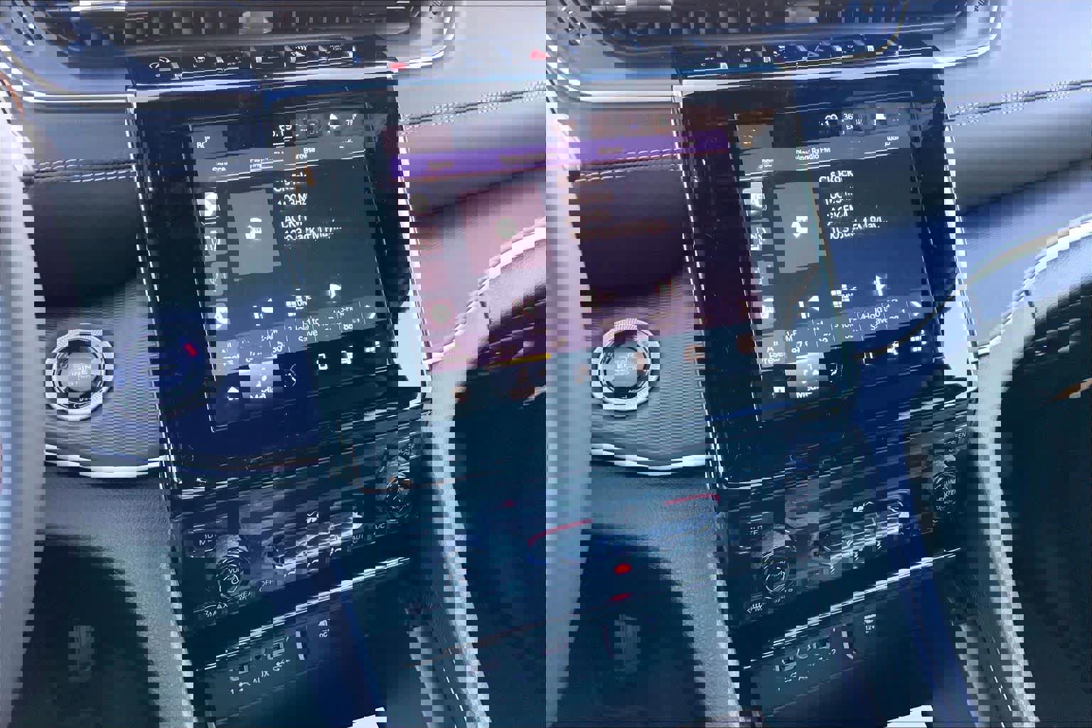 New 2025 Jeep Grand Cherokee L Laredo image 18